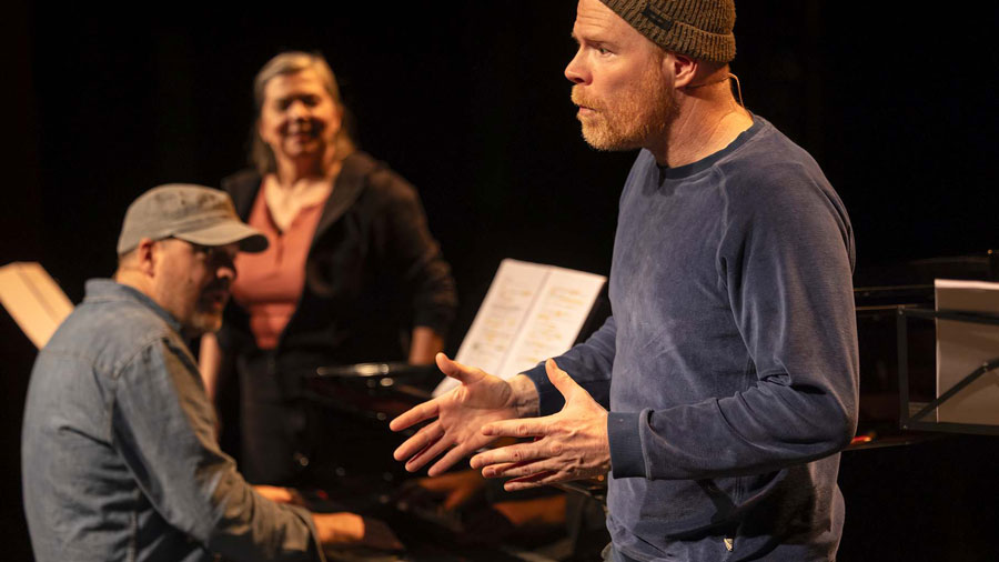 Liefde is van hout - Bruno Vanden Broecke, Esmé Bos en Bart Voet