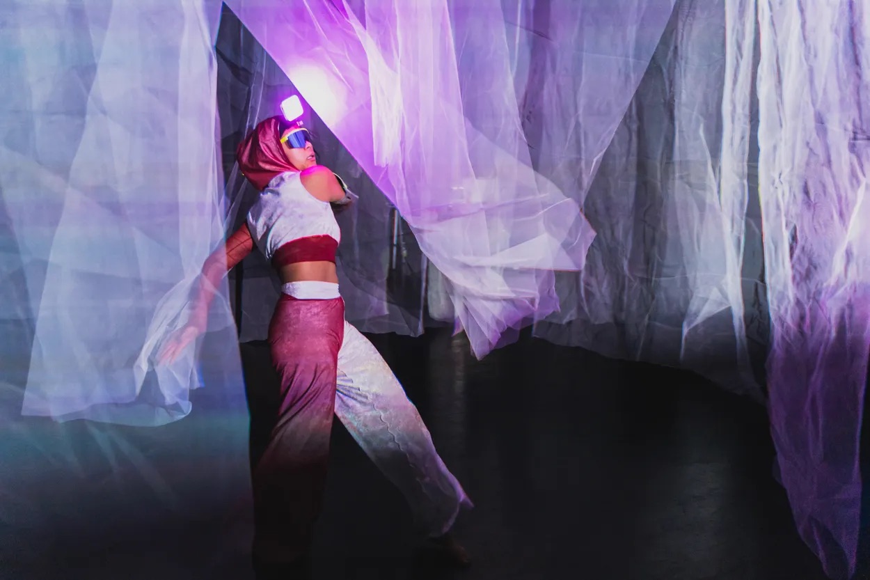 Bilde for arrangement Chollada Phinitduang - To Be a Body, Is to Be Tied to a Certain World