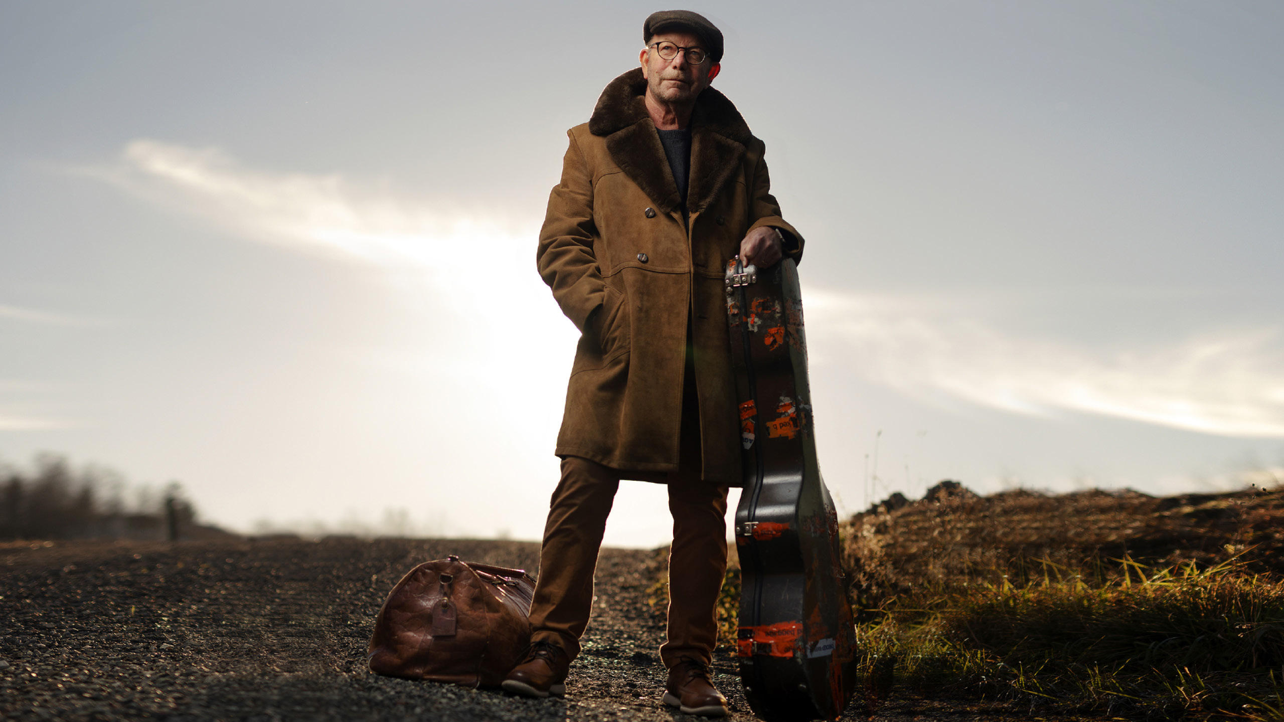 Jonas Fjeld setter bagen fra seg