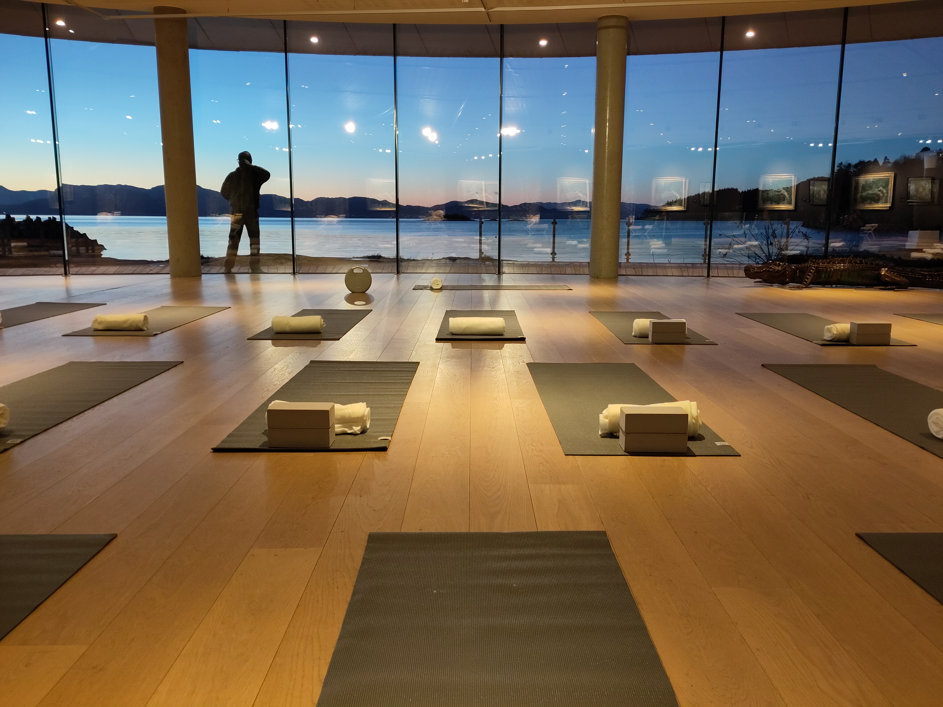 Yoga i kunsten – med frukost og kunstomvising