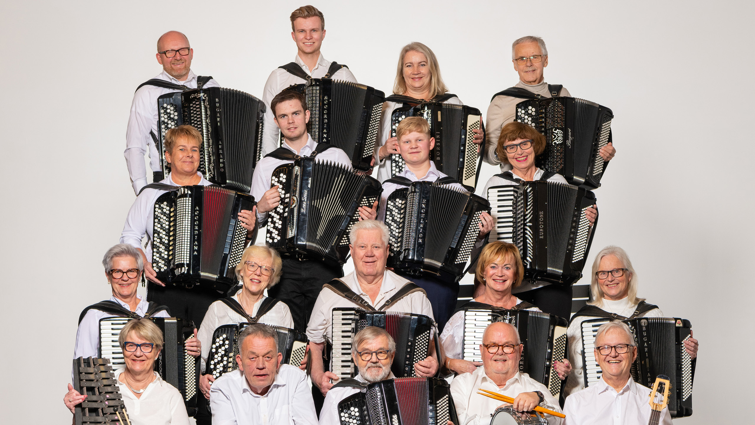 Foajékonsert: Skiensfjordens trekkspillorkester